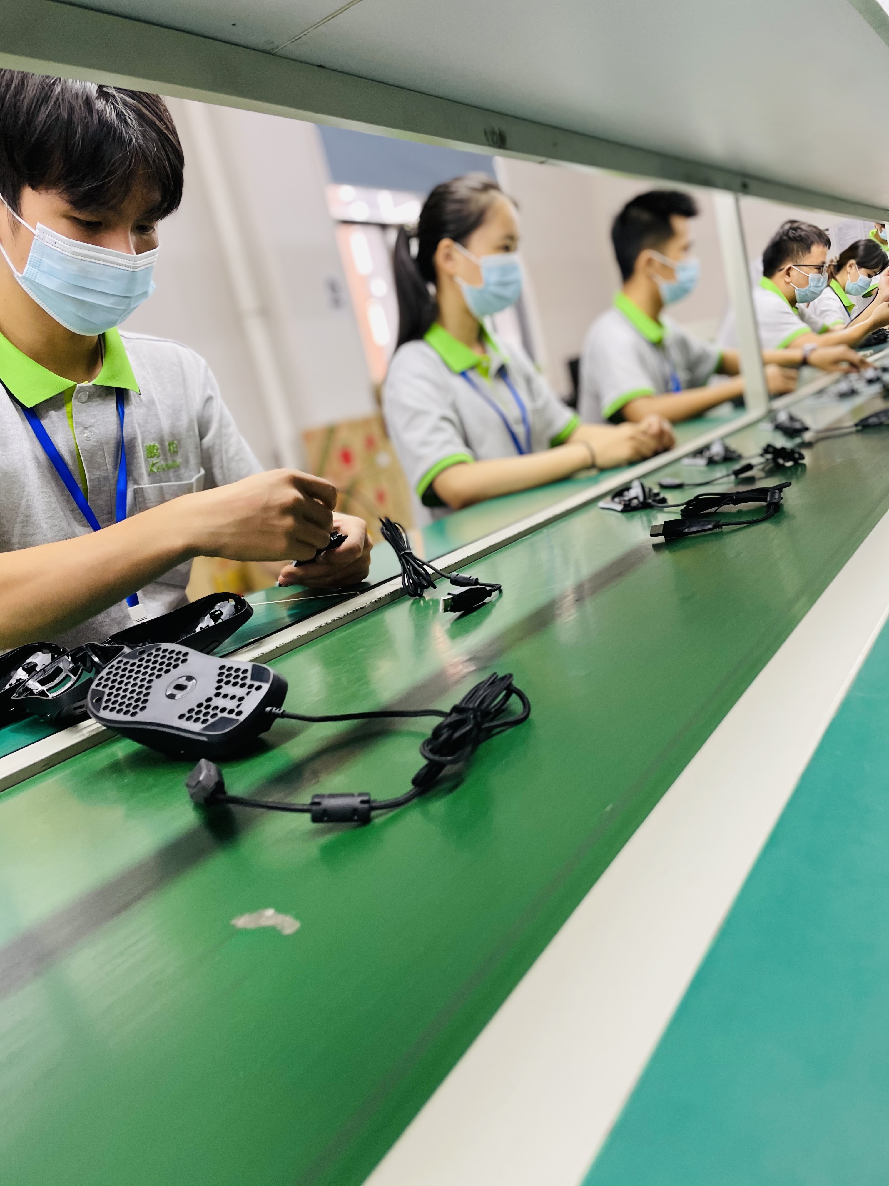 公司车间生产中